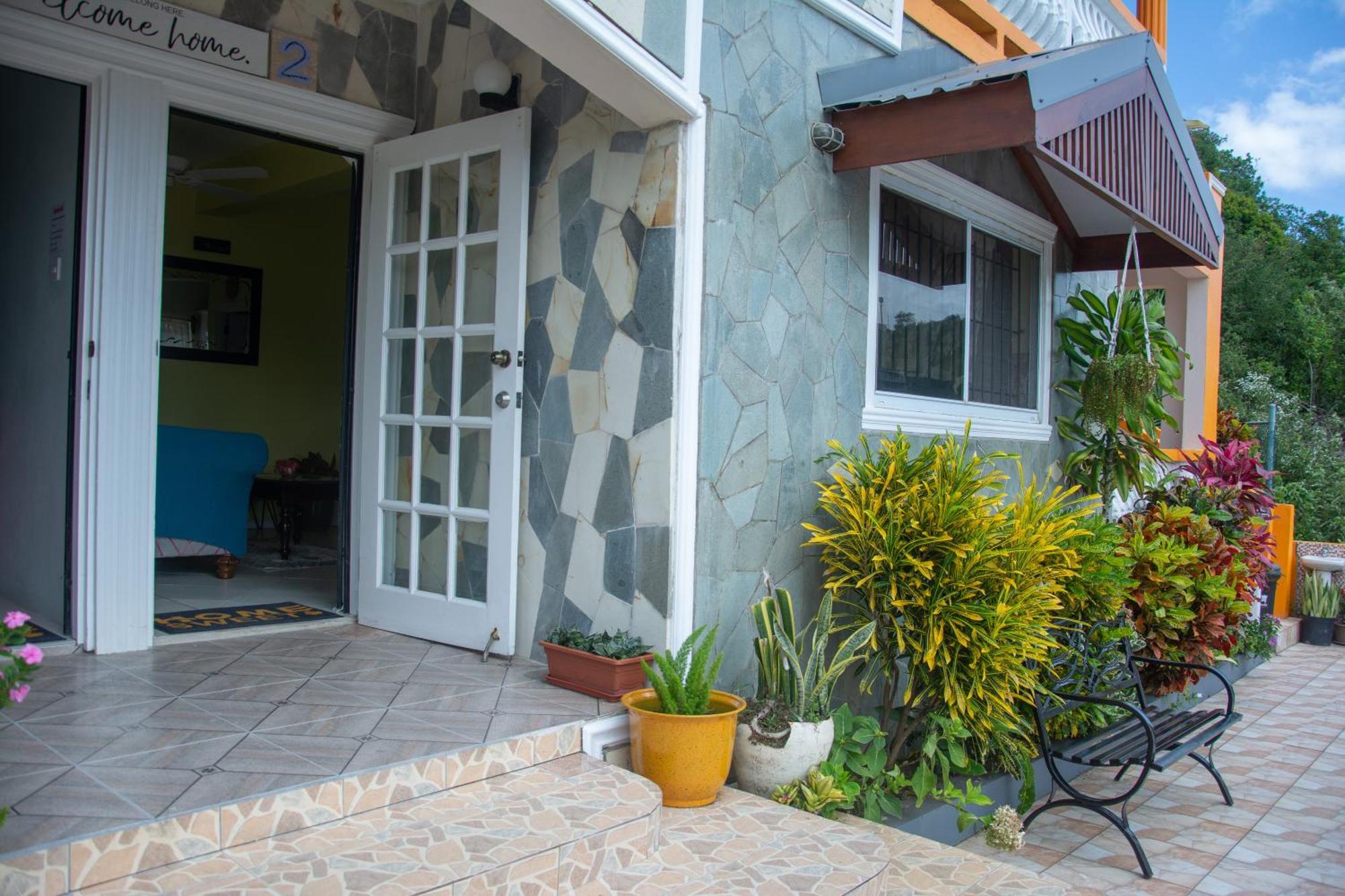 Mountain View Apartments Gros Islet Esterno foto