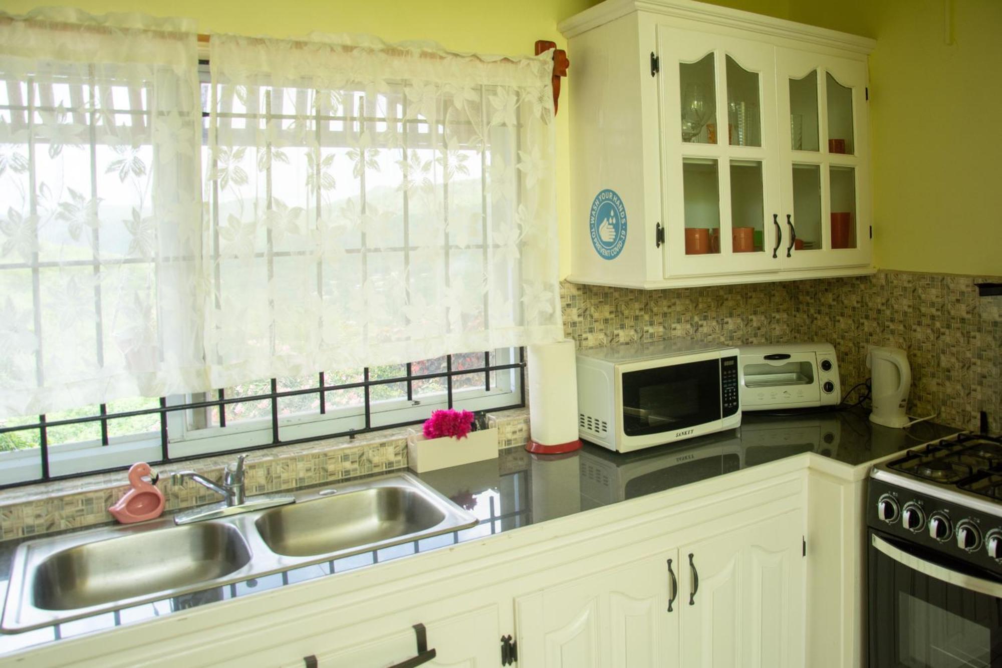 Mountain View Apartments Gros Islet Esterno foto