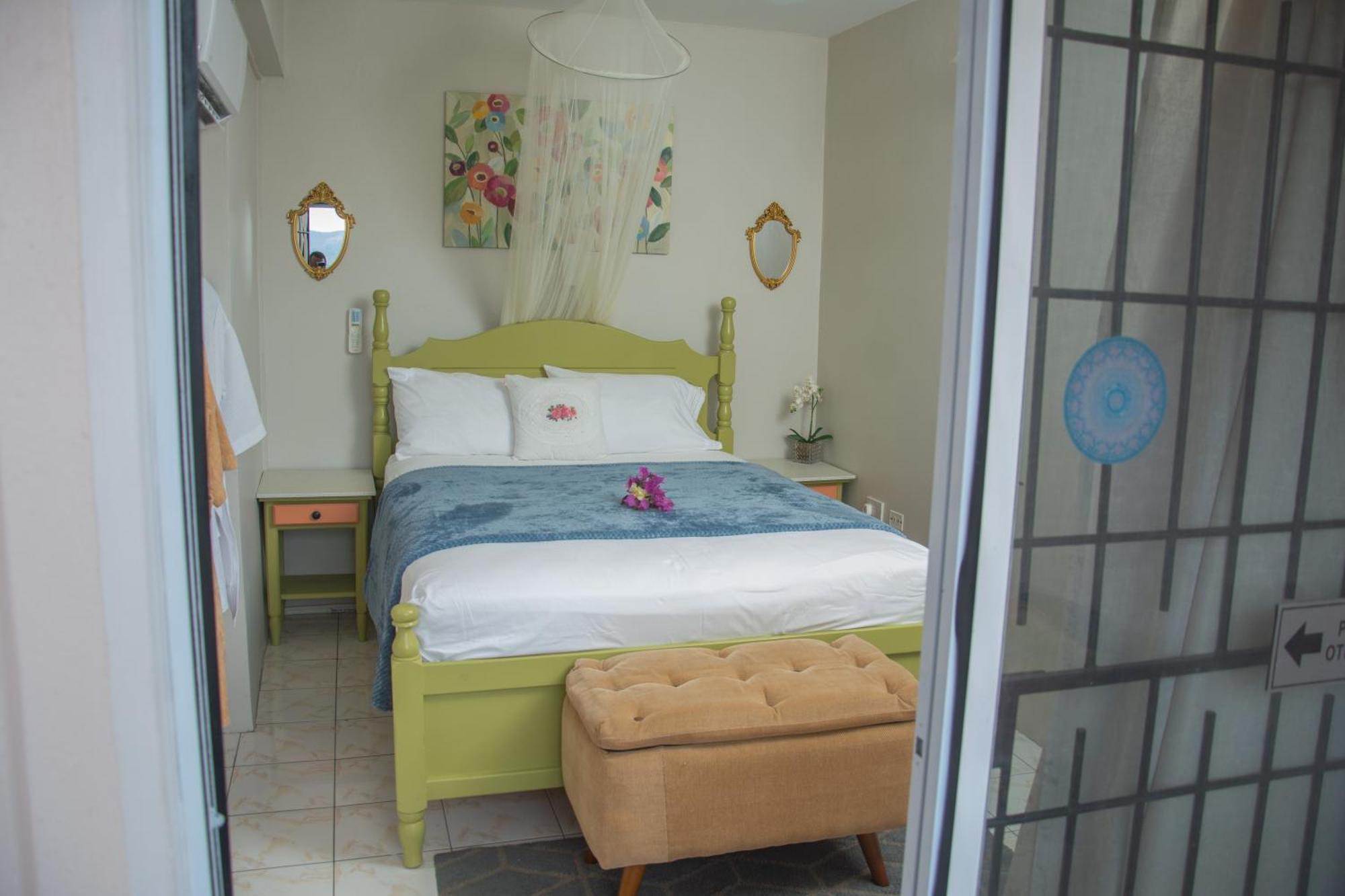 Mountain View Apartments Gros Islet Esterno foto